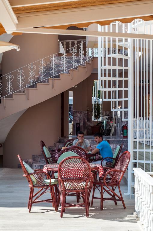 Lanova Hotel ケメル エクステリア 写真